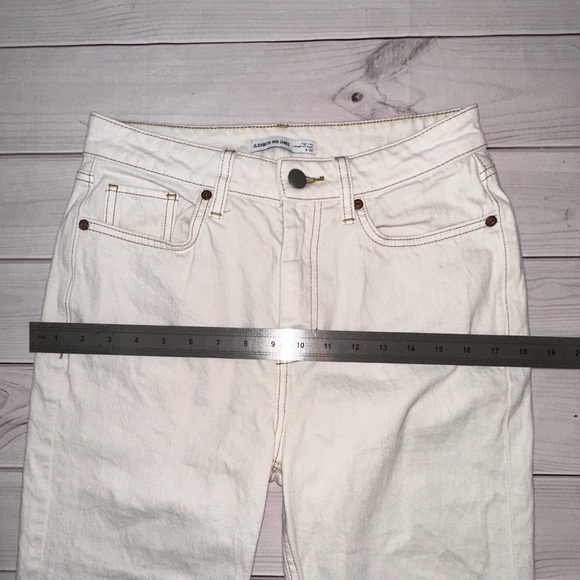 Elizabeth And James Women's Size 6 High-Rise Vintage Straight Jeans
Summer - Picture 5 of 6
